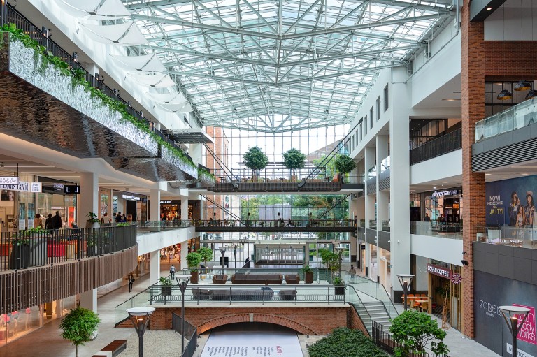 shopping-mall-3521181_1920